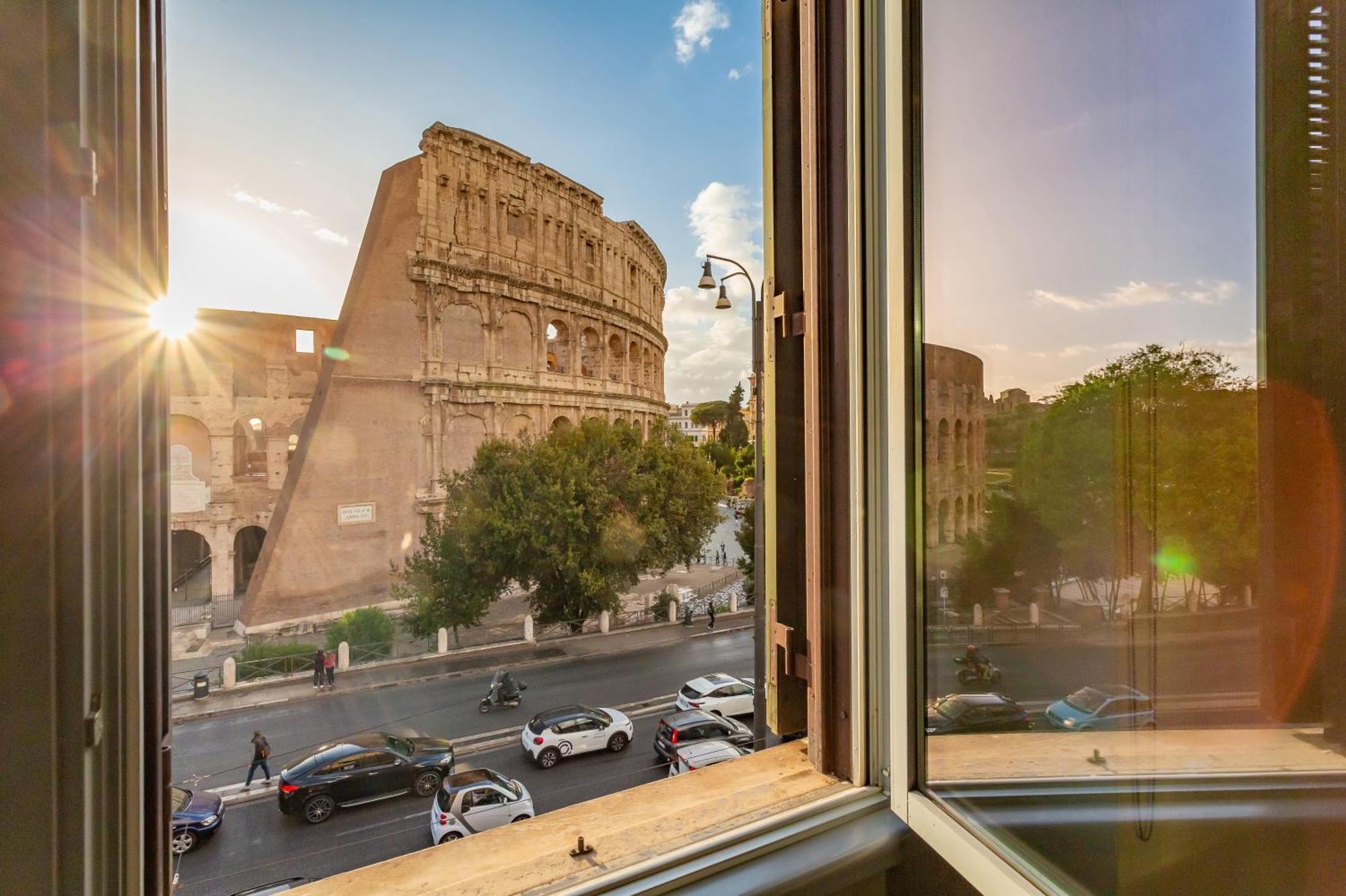 Iconic Apartment With Unique Colosseum View روما المظهر الخارجي الصورة